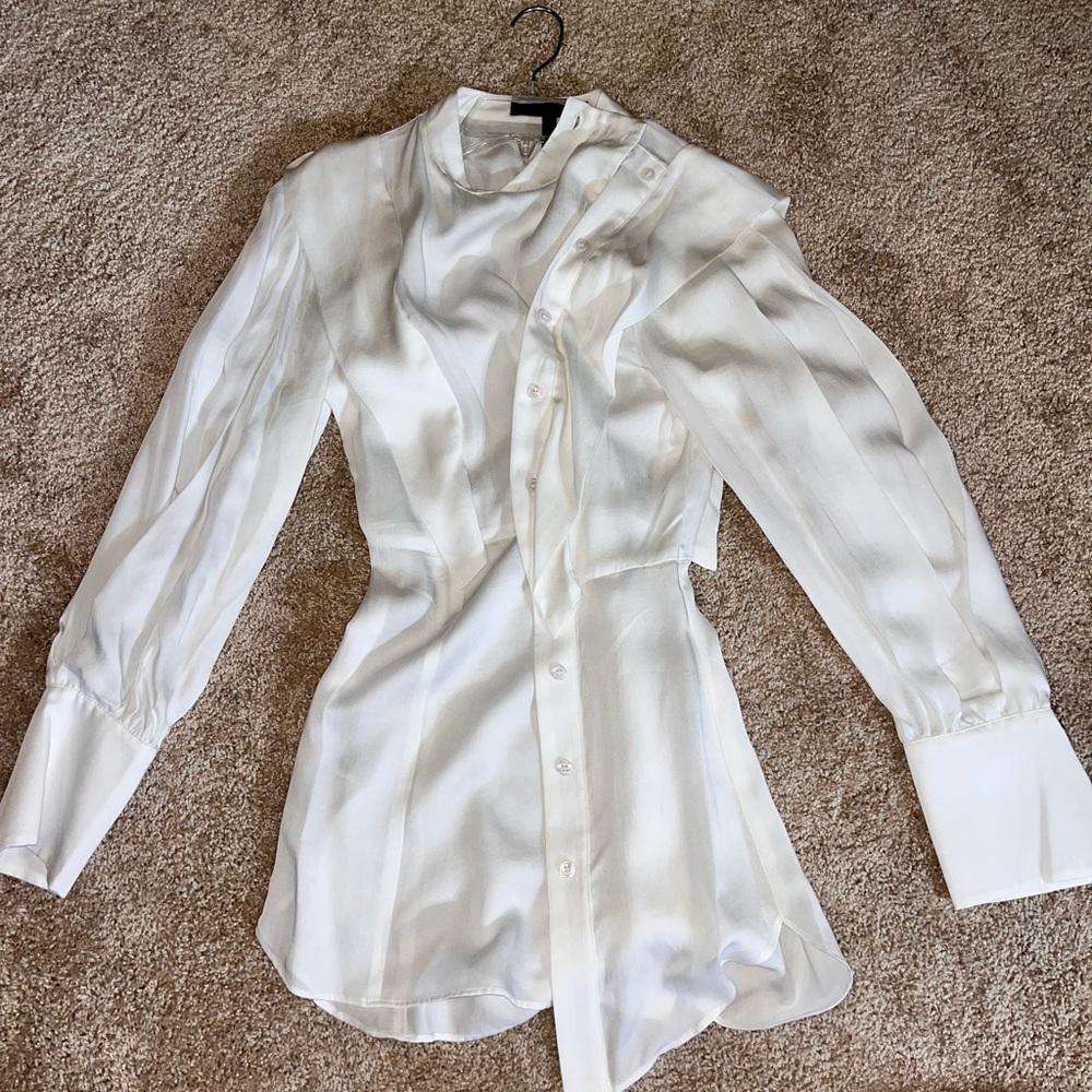 BCBG BLOUSE XS SATIN
